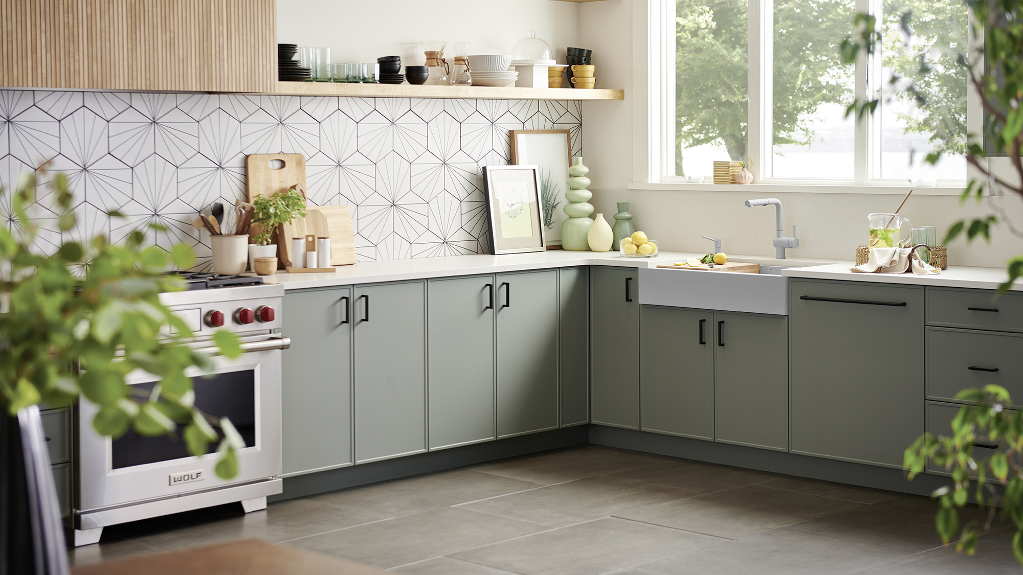 A mid-century modern kitchen is ideal for those who want eclectic charm