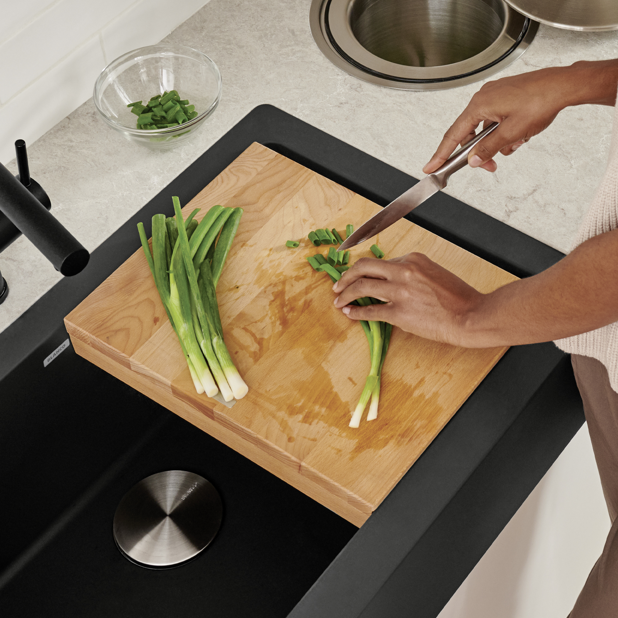 Precis SILGRANIT Kitchen Sinks with Ash cutting board