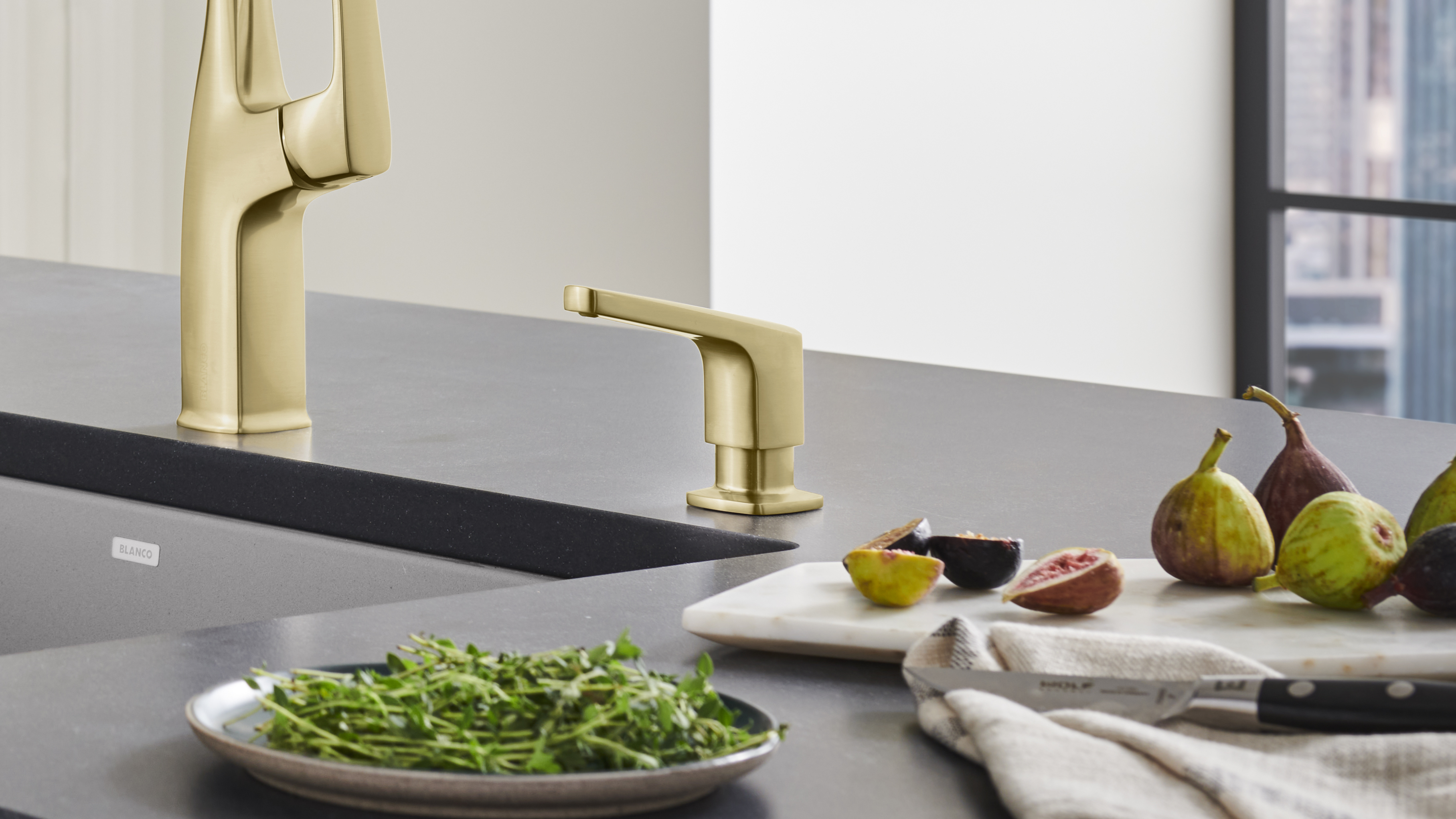 RIVANA soap dispenser in Satin Gold