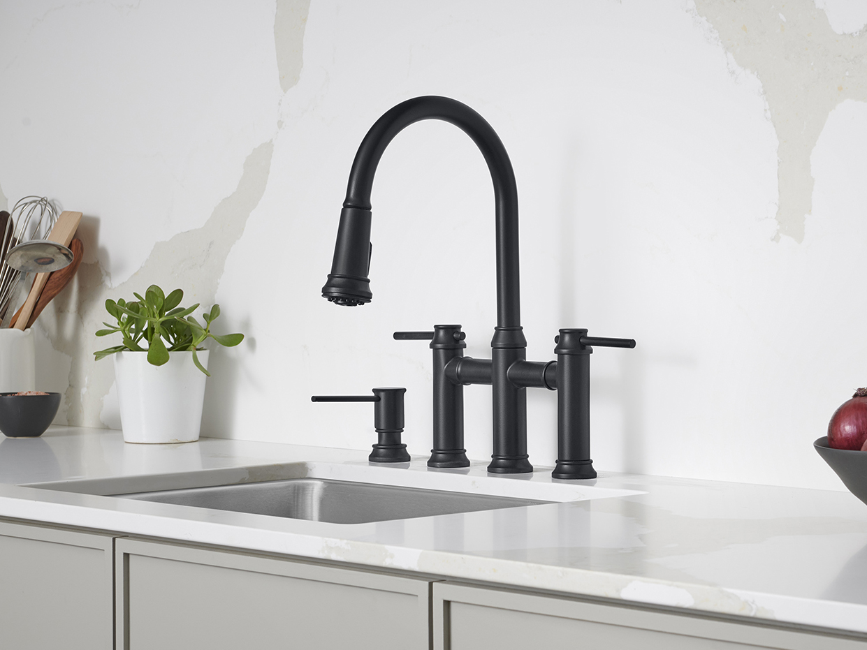 washing_443019_rivana_semipro_mb_442740_402266_precis_32_cg_443029_rivana_soapdispenser_mb_406399_me