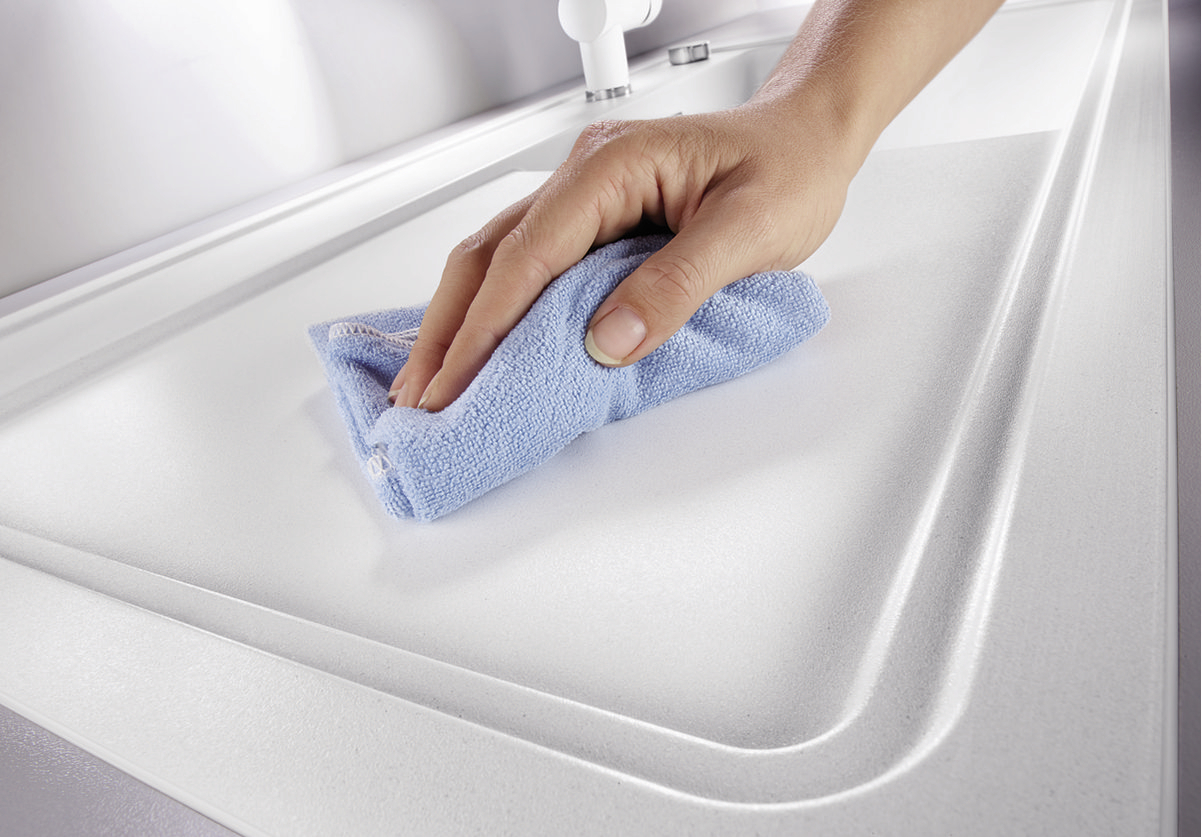 Wipe your silgranit sink down with a microfibre cloth