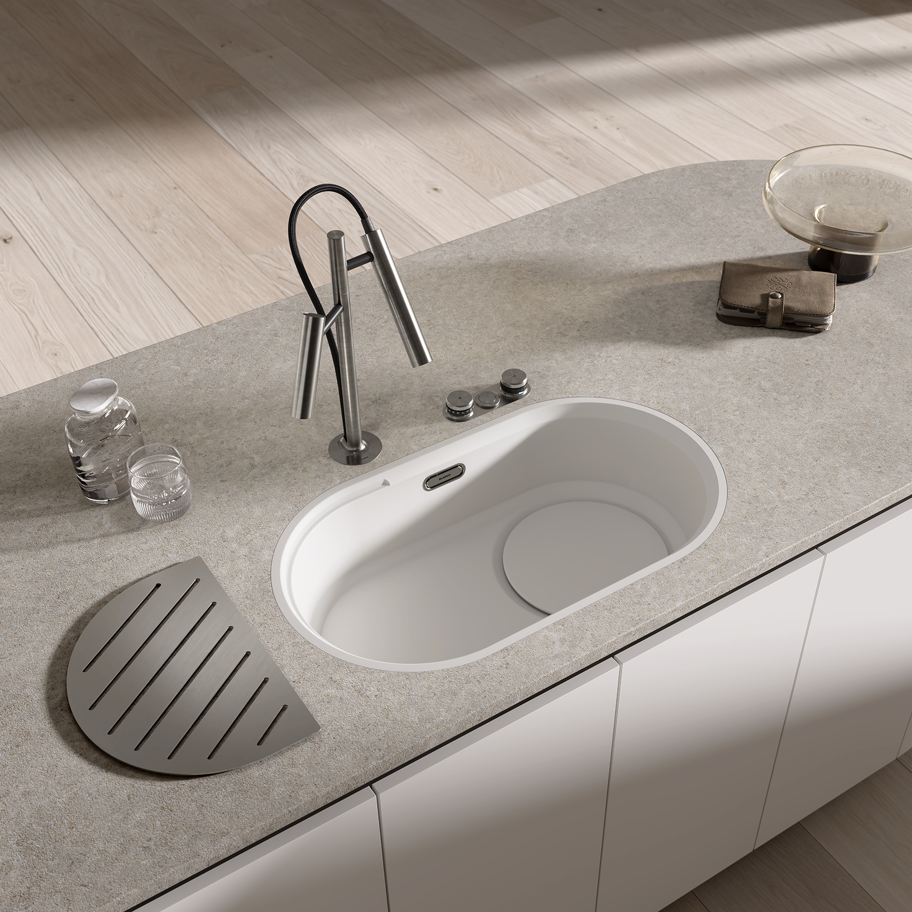 BLANCO präsentiert OOVALON und LUNEOO