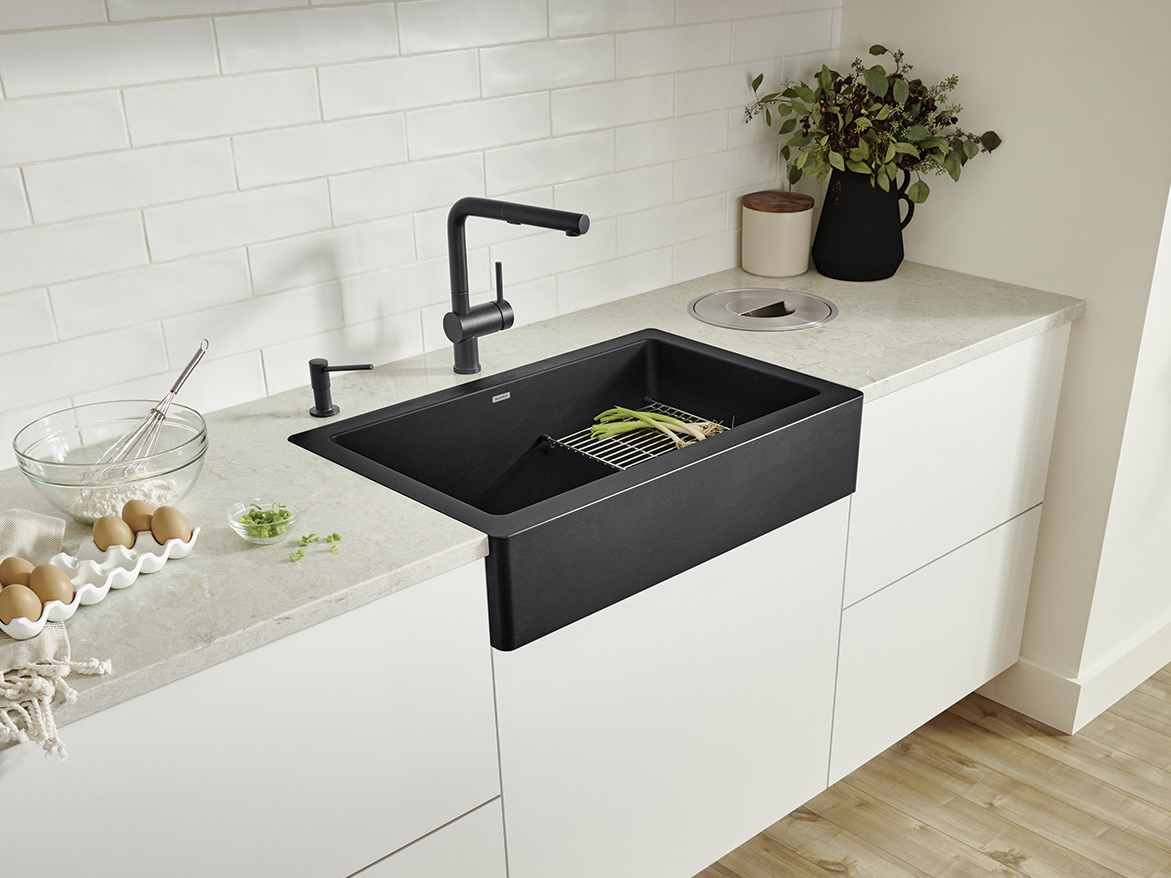 526545_402588_vintera_30-farmhouse_cb_526374_linus_cb_402572_torre_soapdispenser_cb_512471_401919_so