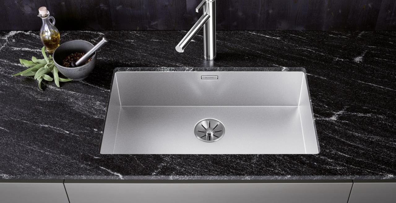 Claron-Becken mit Flachrand