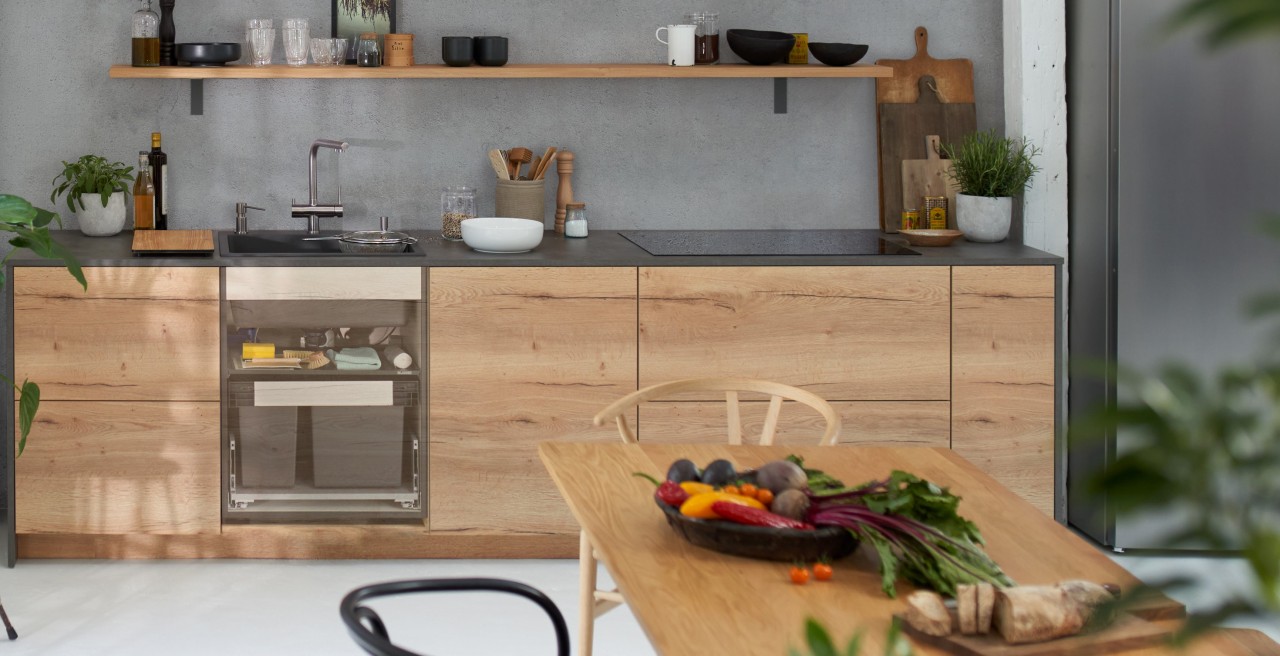 KWH in transparent view