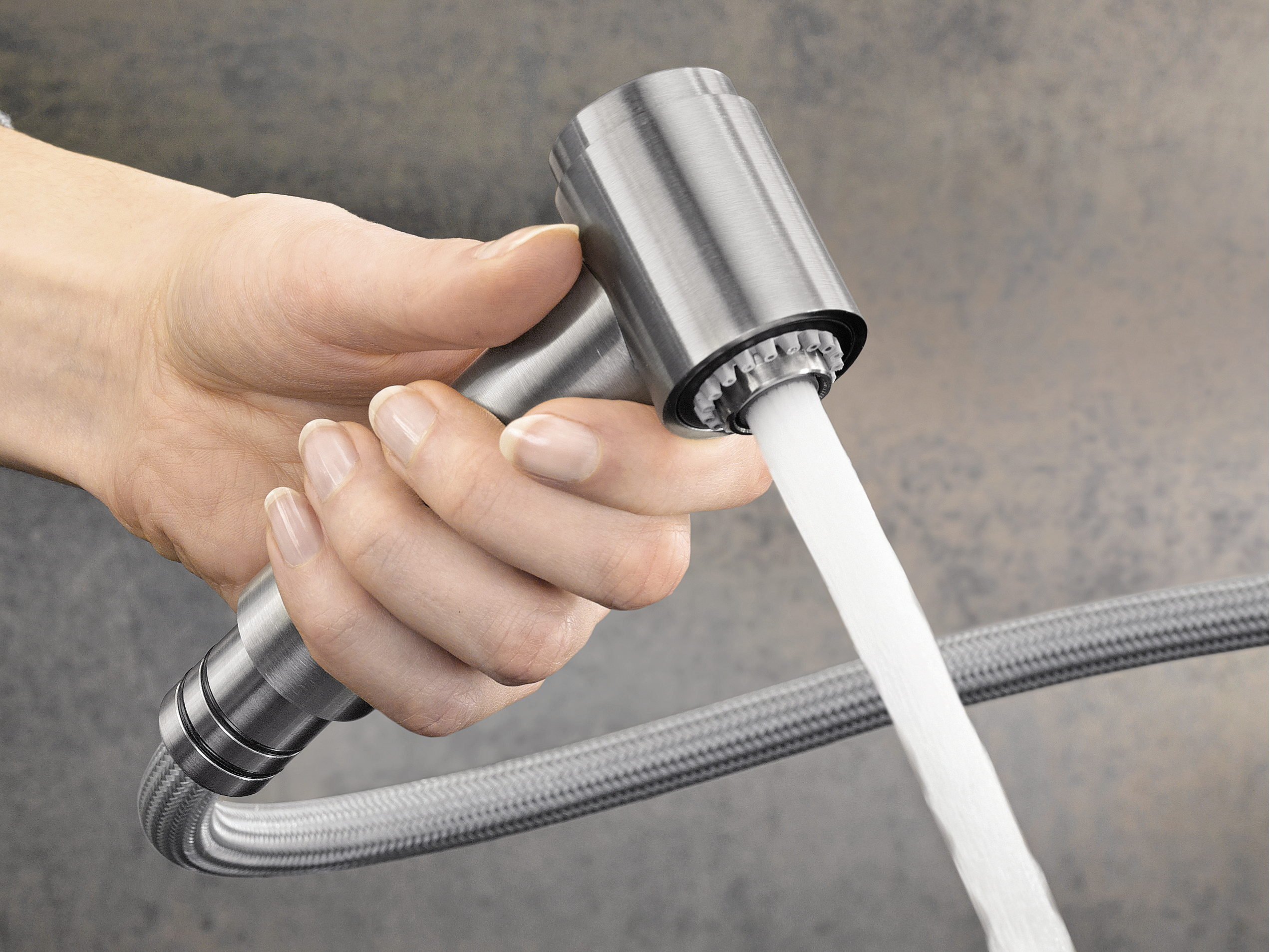 Aerator on the pull-out spray