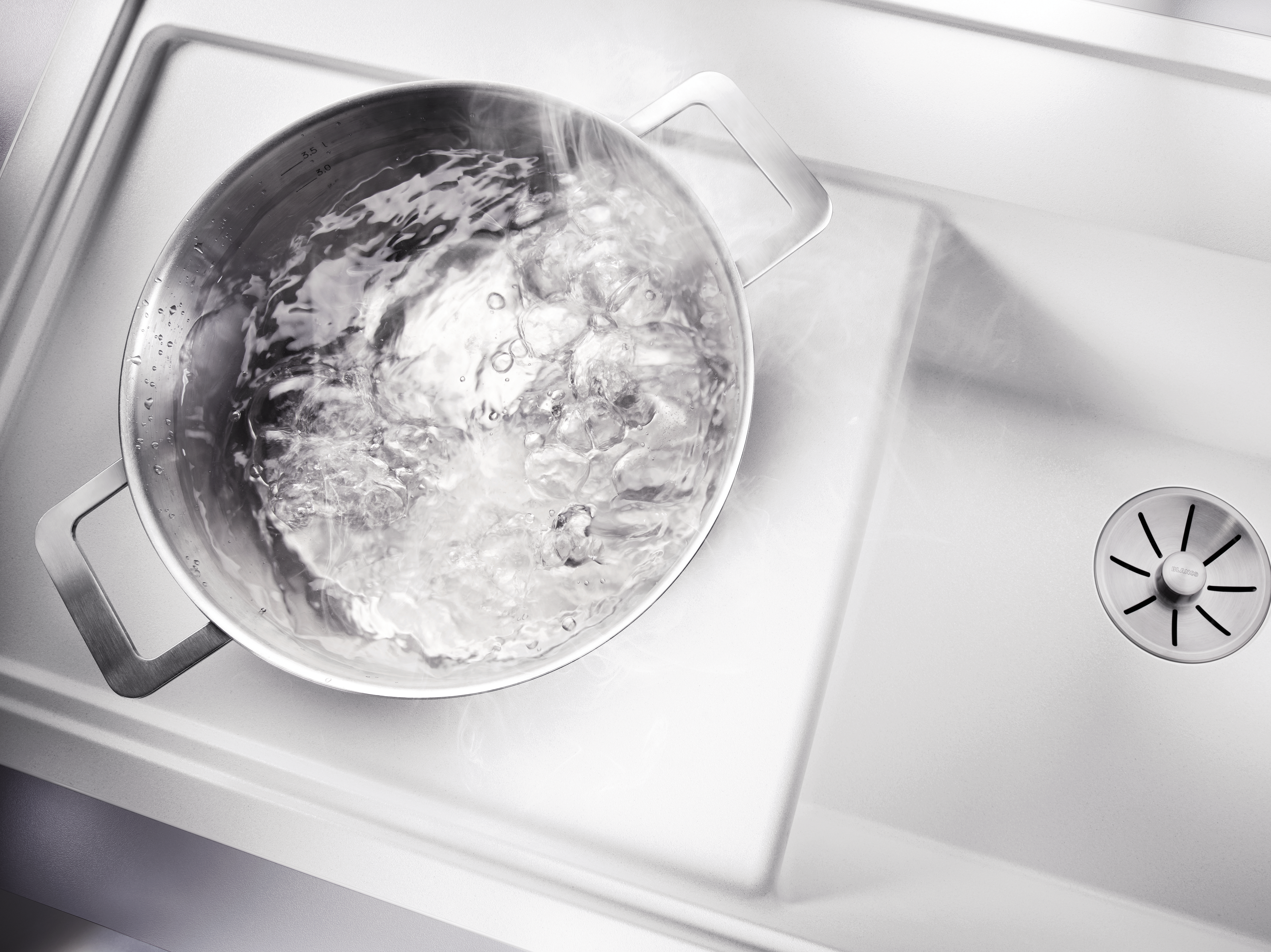 A sink for every kitchen situation