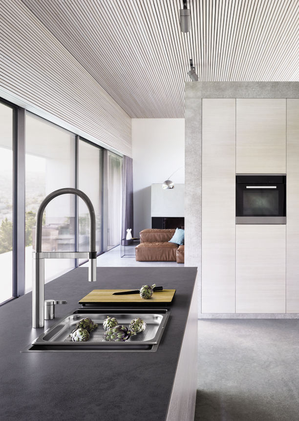 BLANCO CLARON XL sink with space for large steam cooking container.