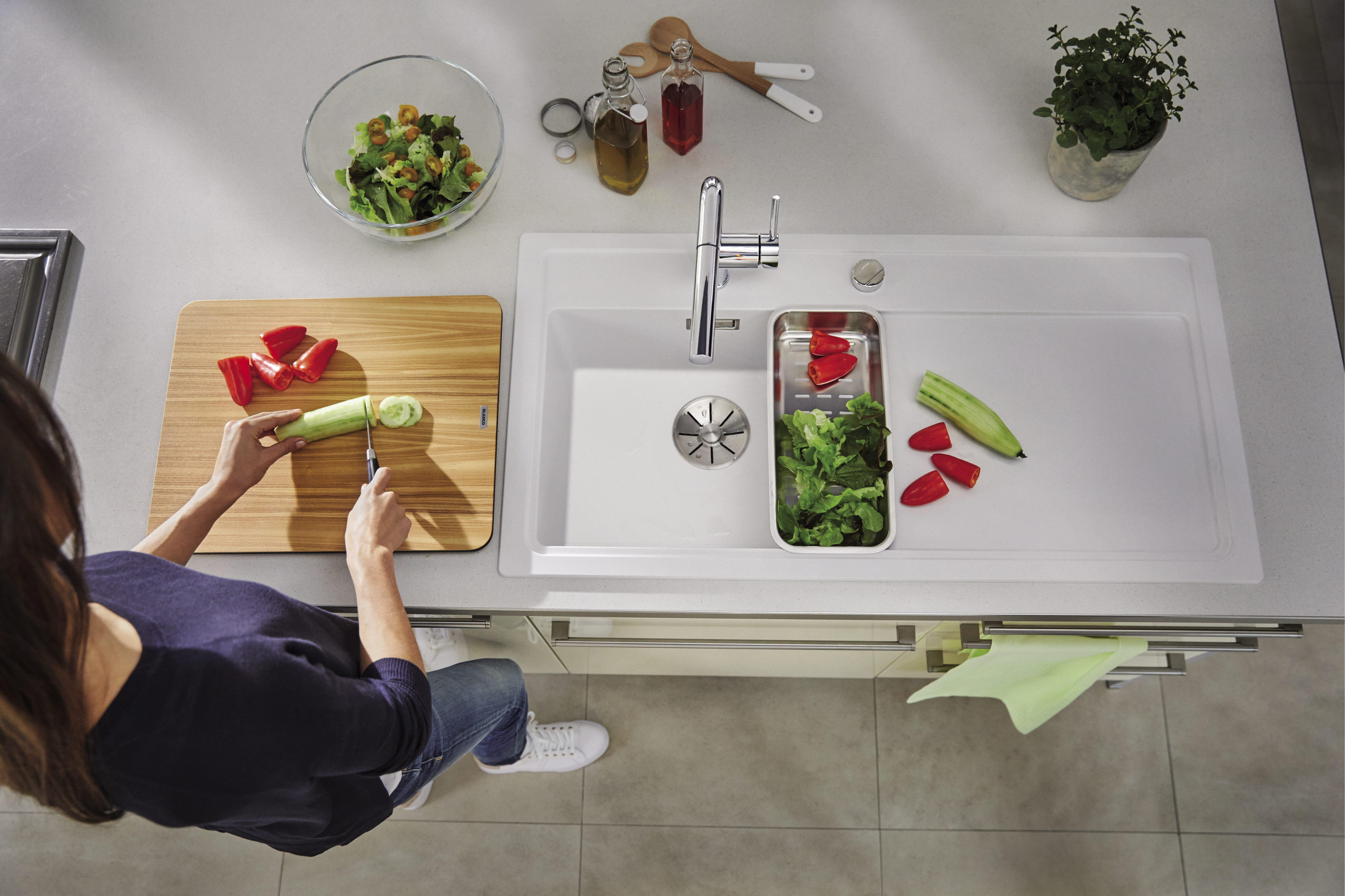 Preparing food at a Silgranit sink