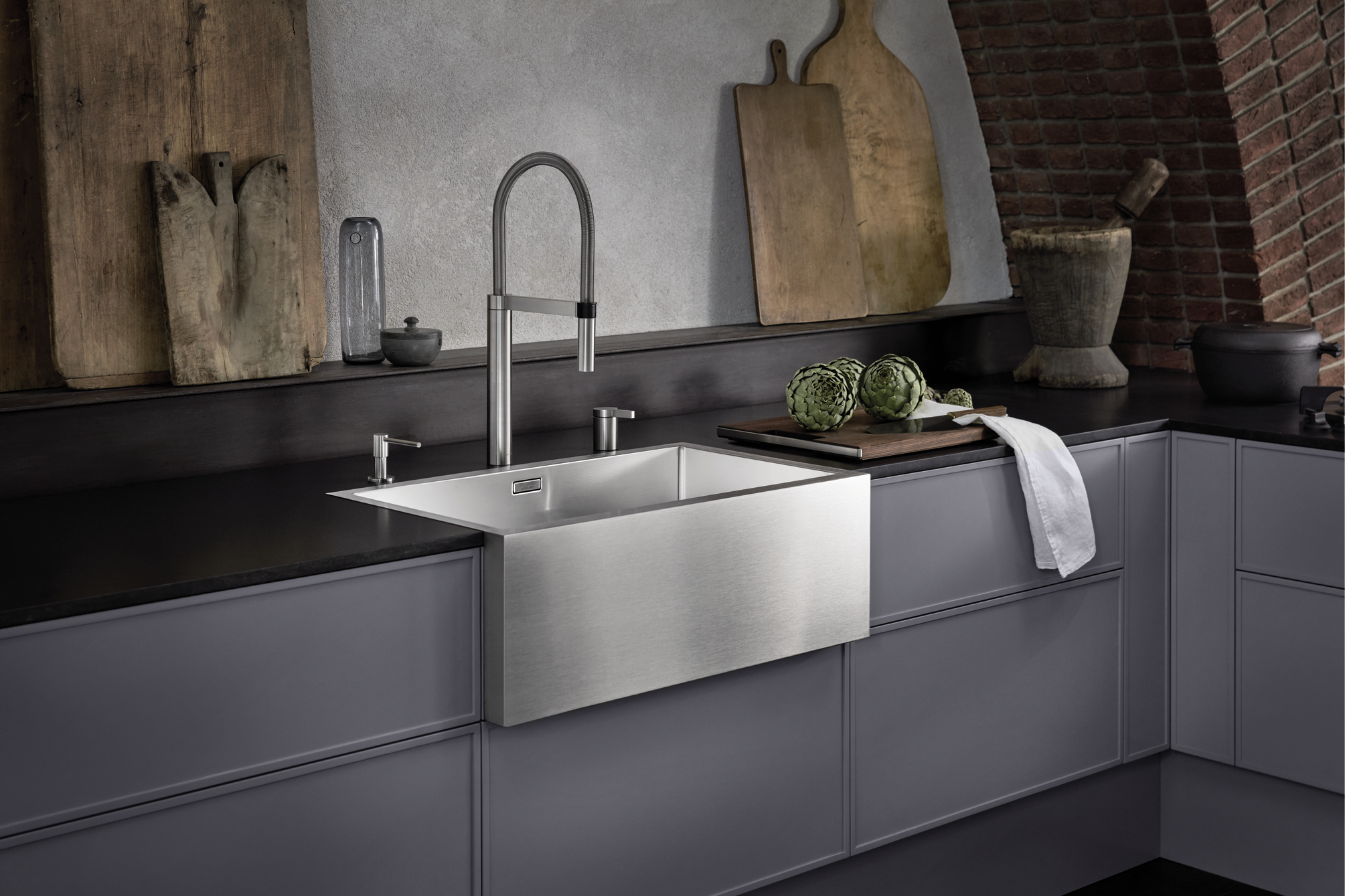 Rustiek ontmoet modern: de landelijke keuken is er in een groot aantal verschillende designs.