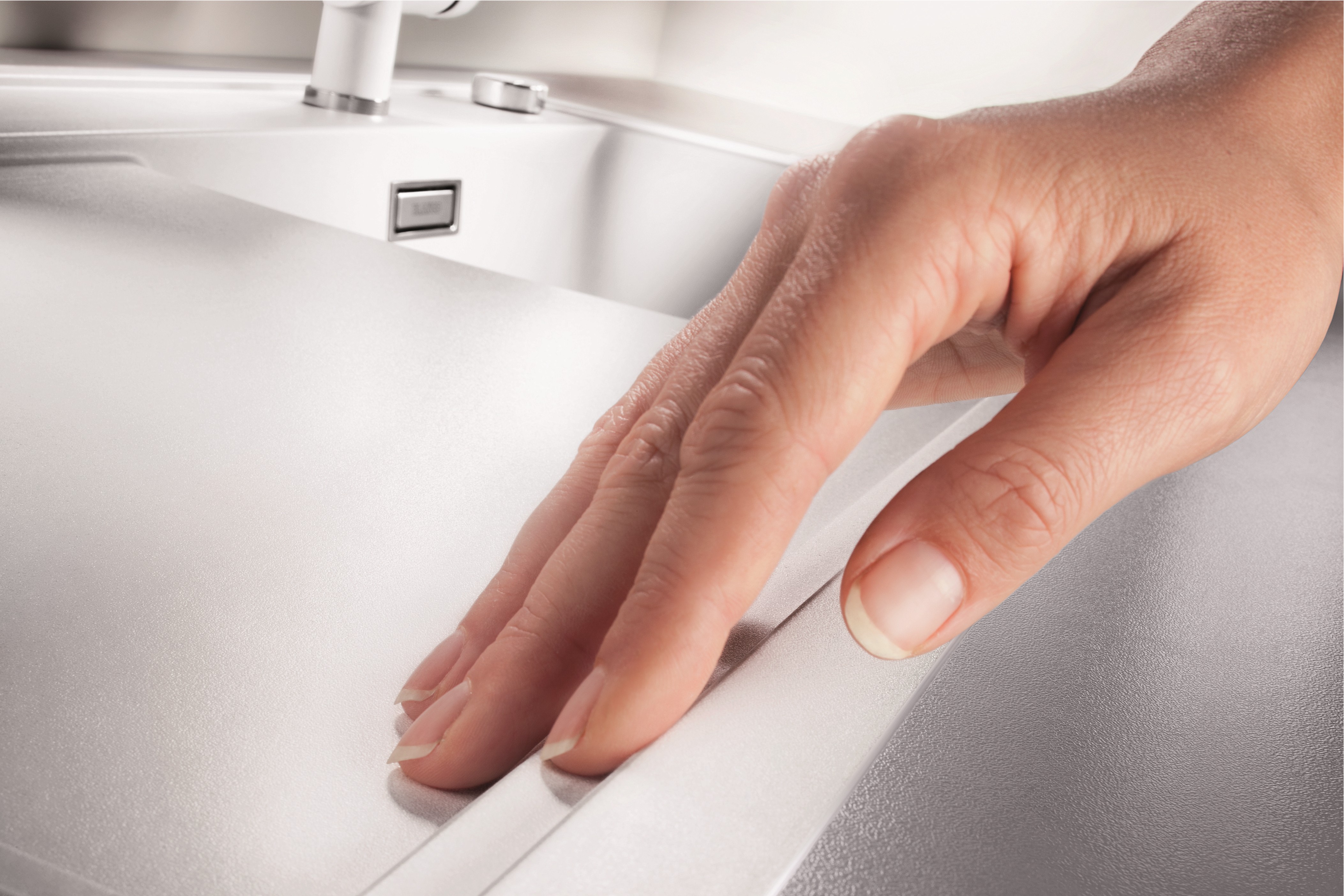 gladde, warme Silgranit spoeltafel