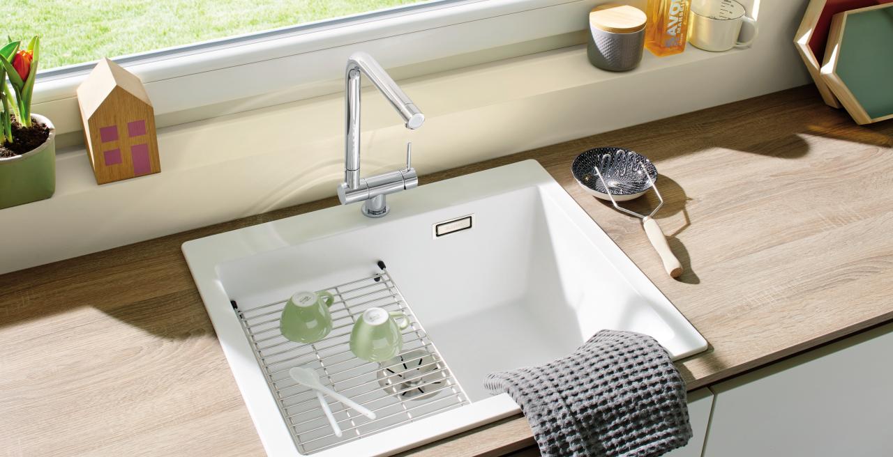Silgranit sink with basket