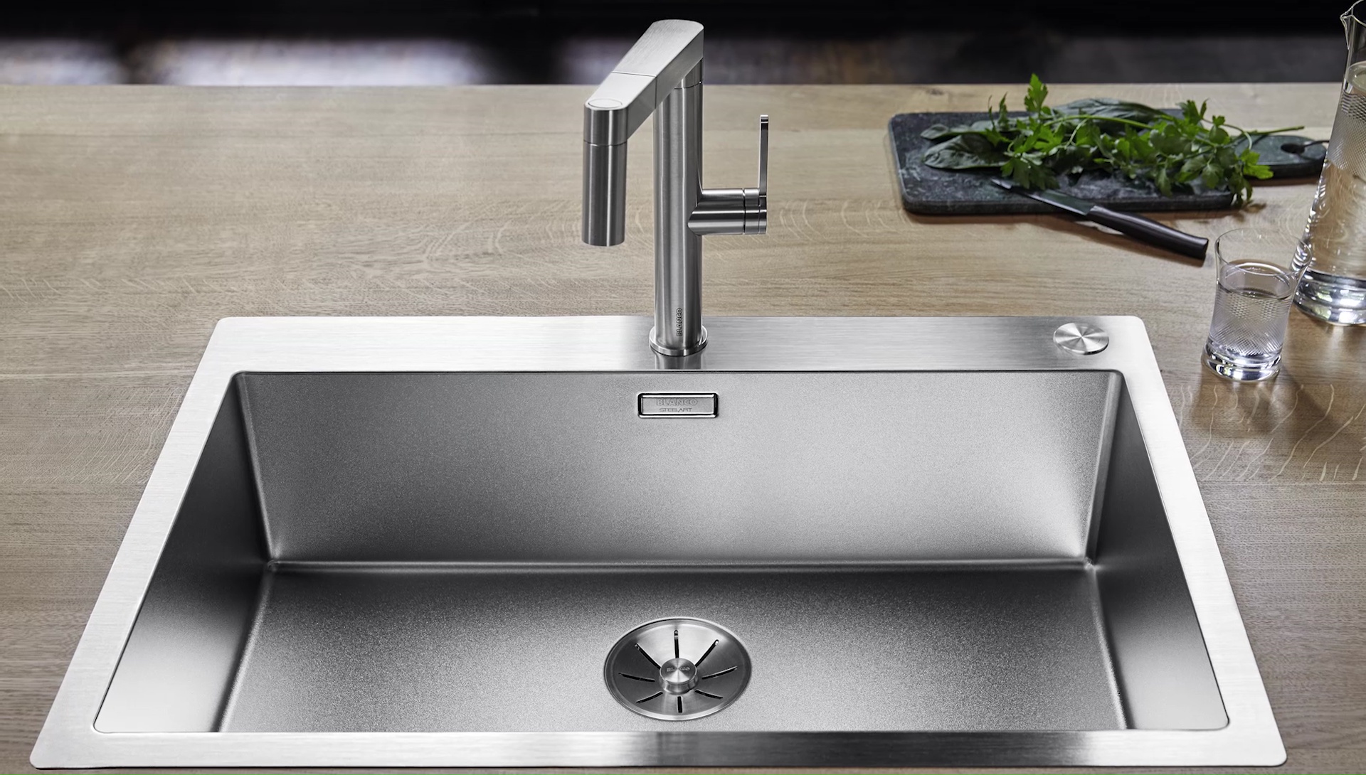 With the easy-care InFino drain system