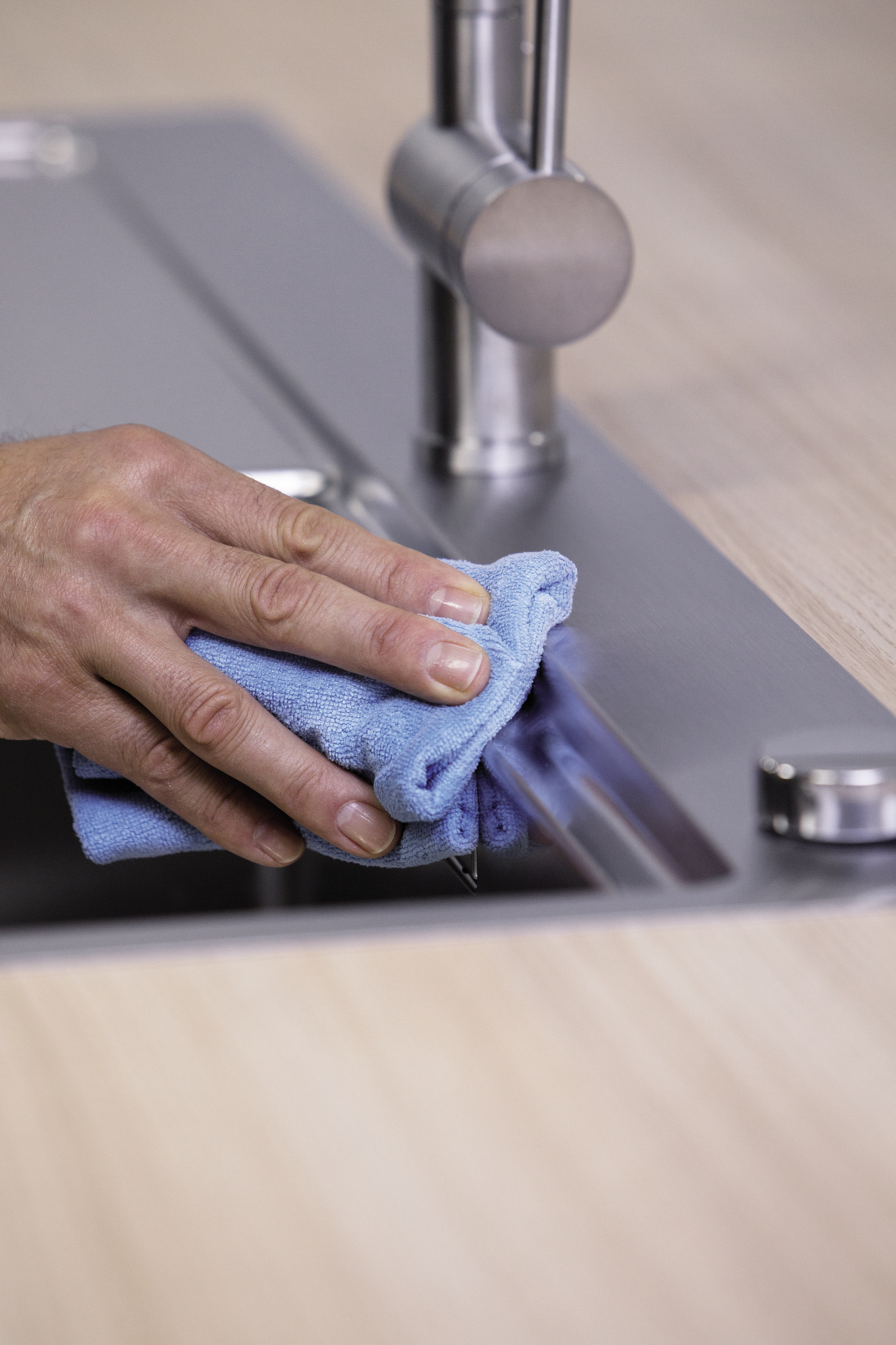 Chiffon en microfibre pour le nettoyage des mitigeurs