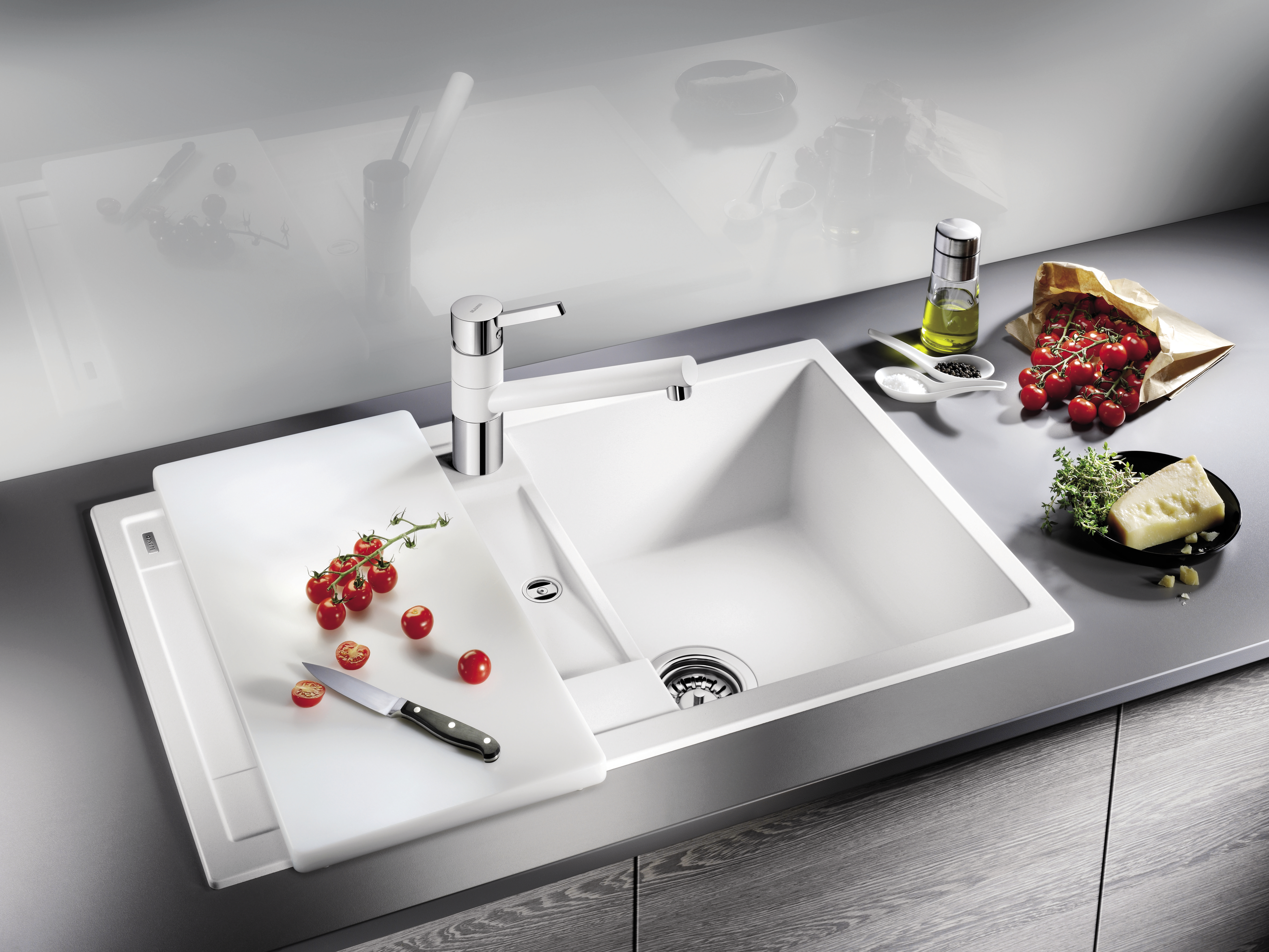 Blanc, encore plus blanc, BLANCO METRA : les éviers Silgranit sont disponibles dans une vaste gamme